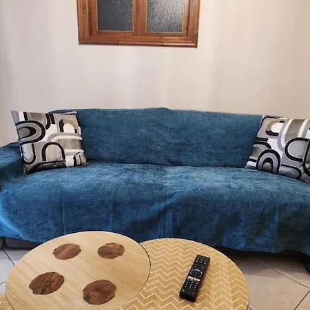 Dimitris Cozy Apartment *