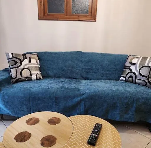 Dimitris Cozy Apartment *
